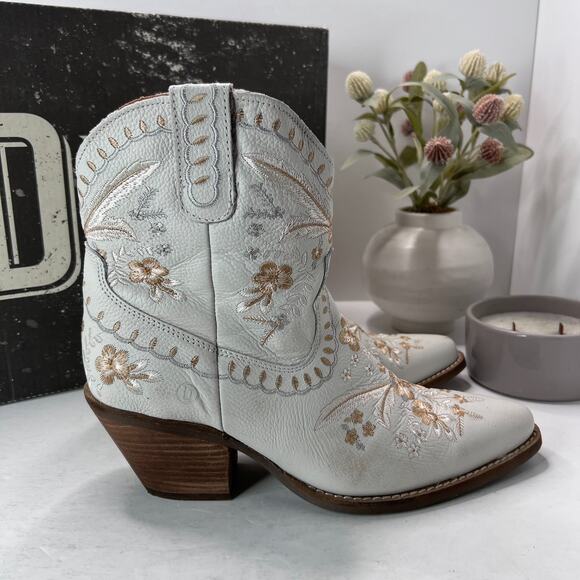 Dingo Primrose Embroidered Floral Western Leather Ankle Booties White Women 9.5M - Picture 3 of 11